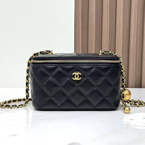 CHANEL Black Cosmetic Pouch with Gold Ball Slider (17cm)