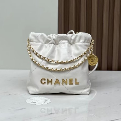 CHANEL 23S Mini 22 Bag – White (20x19x6cm)