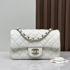 CHANEL Classic Flap Mini – Pure White’ (20cm)
