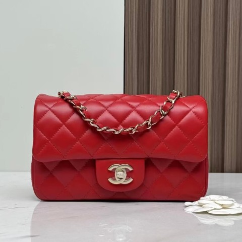 CHANEL Classic Flap Bag – Bold Red(20cm)
