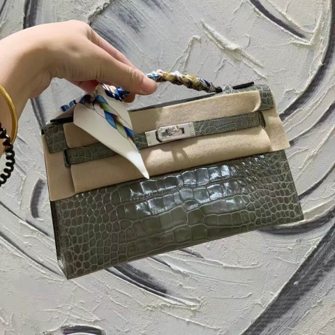Hermès Kelly Pochette 25 Vert Cypress Shiny Alligator Bag 