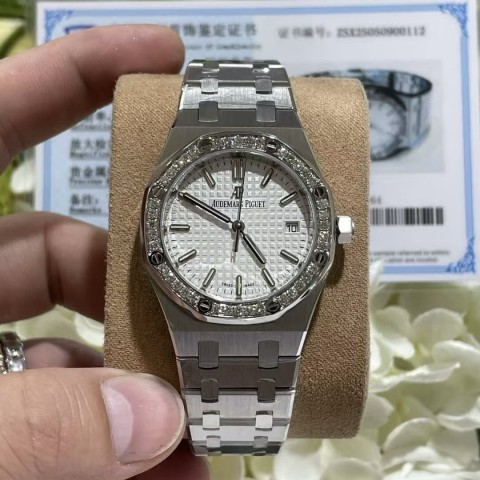 오데마피게 34mm 남아공 천연 다이아몬드 커스텀 시계