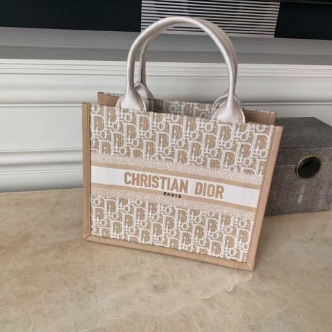 Dior Book Tote Bag – Beige Embroidery with Calfskin Trim (Small Size 26.5×22×14 cm)