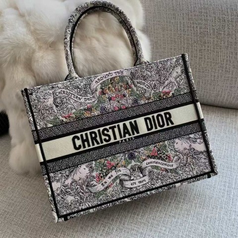 Dior Book Tote Bag – Blue Lucky Star Embroidery (Medium Size 36×27.5×16.5 cm)