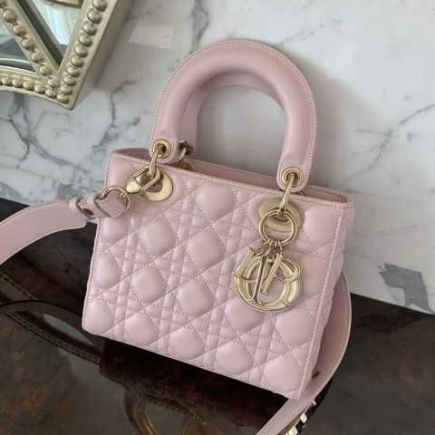 Dior Lady Dior Bag – Sakura Pink (4 Grid, Size 20×17×8 cm)