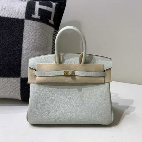 Hermès Birkin 25 in Vert d’Eau Togo leather with gold hardware