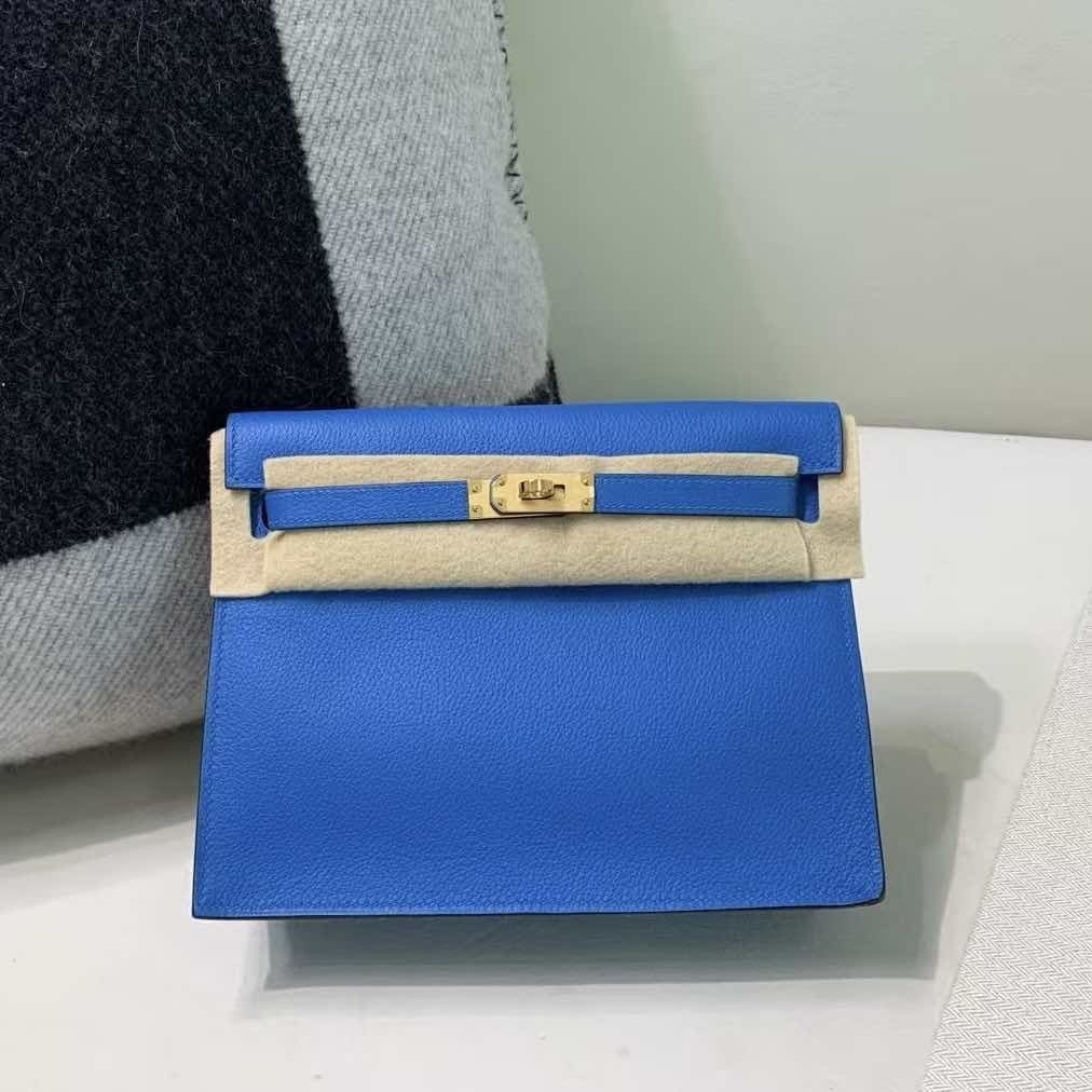 Hermès Kelly Danse 25 Evercolor Blue Electric with Gold Hardware