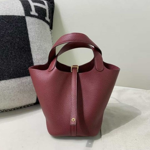 Hermès Picotin Lock 18 Clemence Rouge H with Gold Hardware