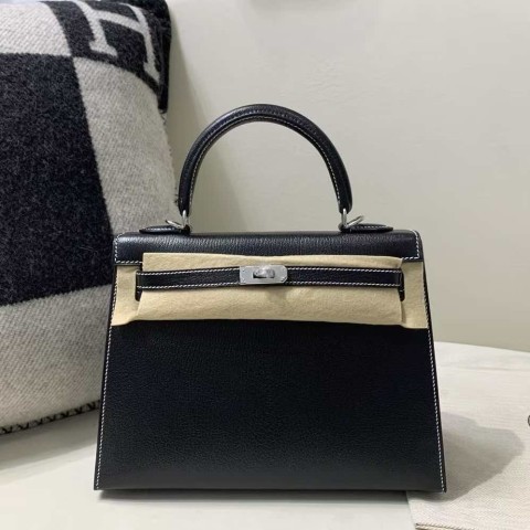  Hermès Kelly 25 Sellier Evercolor Noir with White Stitch & Palladium Hardware