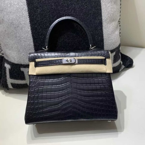 Hermès Kelly 25 Sellier Matte Niloticus Crocodile Noir with Palladium Hardware