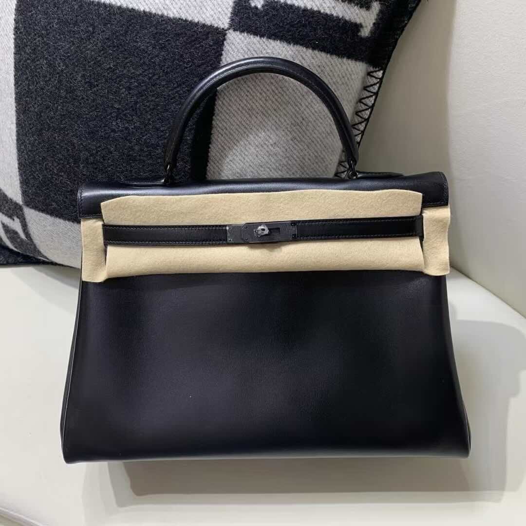 Hermès Kelly 35 Retourne Box Calf Noir with Ruthenium Hardware