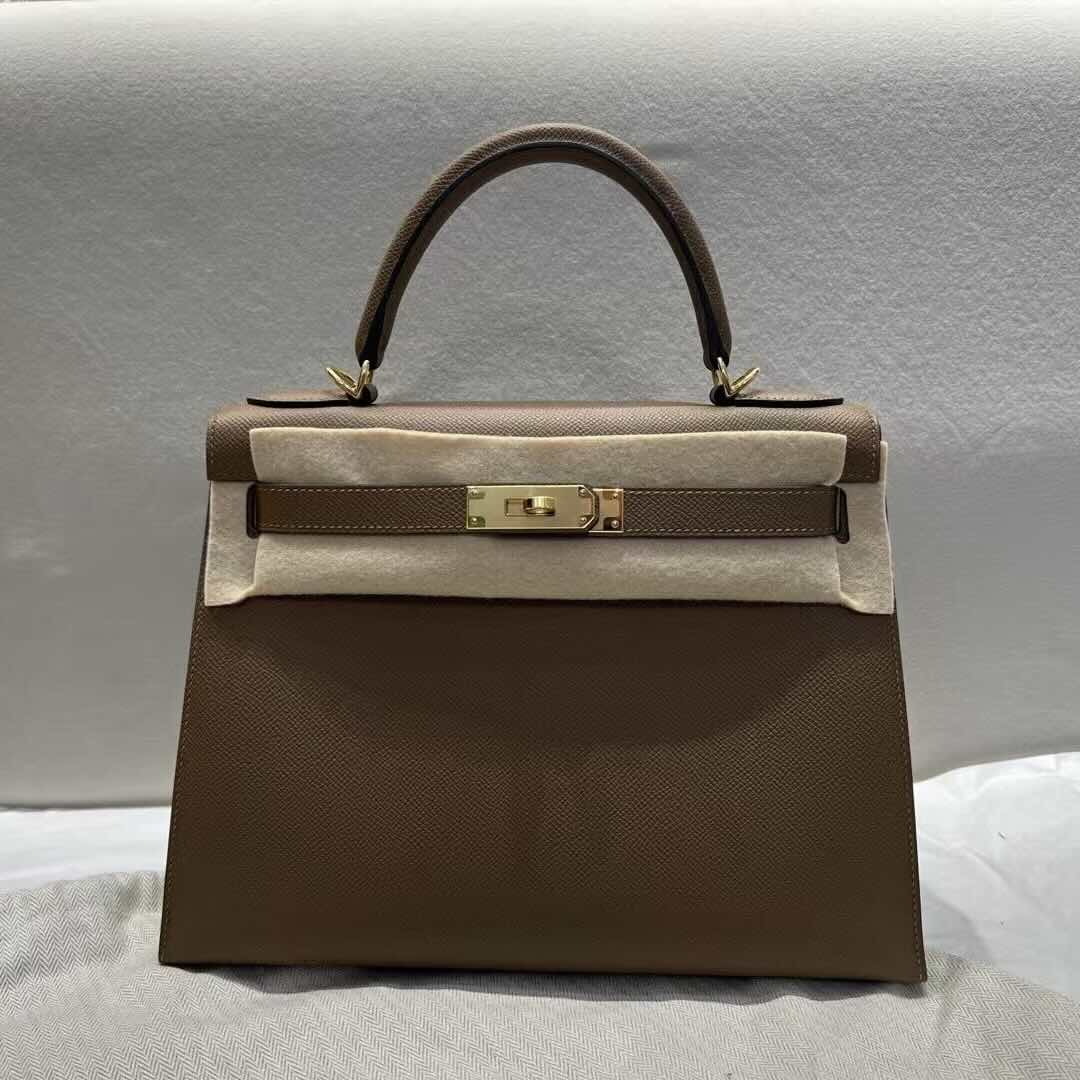Hermès Kelly 25 Sellier Epsom Gris Tourterelle with Gold Hardware