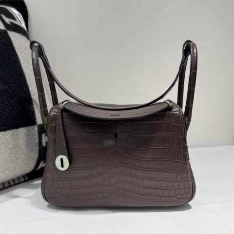 Hermès Lindy 26 Matte Niloticus Crocodile / Silver Hardware