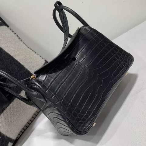 Hermès Lindy 31 Alligator Matte Noir Gold Hardware