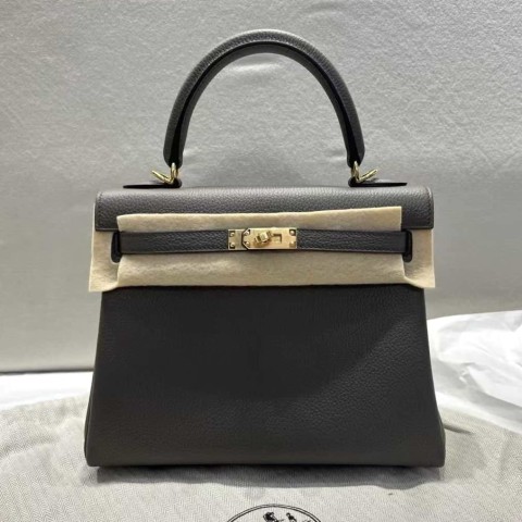 Hermès Kelly 25 Togo Vert Gris x Gold Hardware