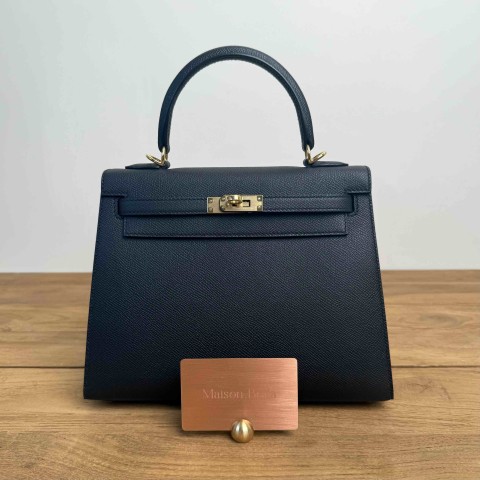 Hermès Kelly 25 Noir Epsom Gold Hardware