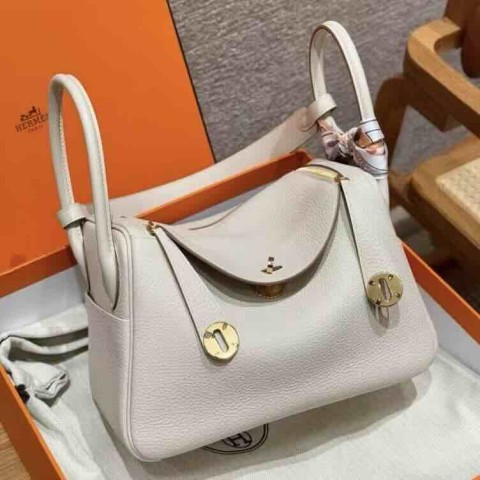 Hermès Lindy 26 Craie Clemence Leather Gold Hardware