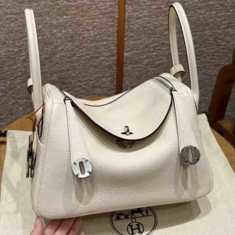 Hermès Lindy 26 Nata Clemence Leather Palladium Hardware
