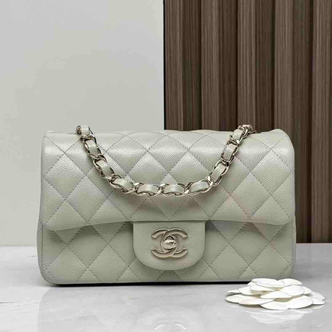 Chanel Classic Flap Bag 20cm