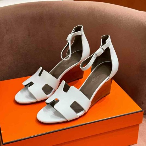 Hermès Legend Heels Calfskin White / Leather Sole / Size 34–41