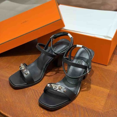 Hermès Medor Stud Heels Calfskin / Size 34–41