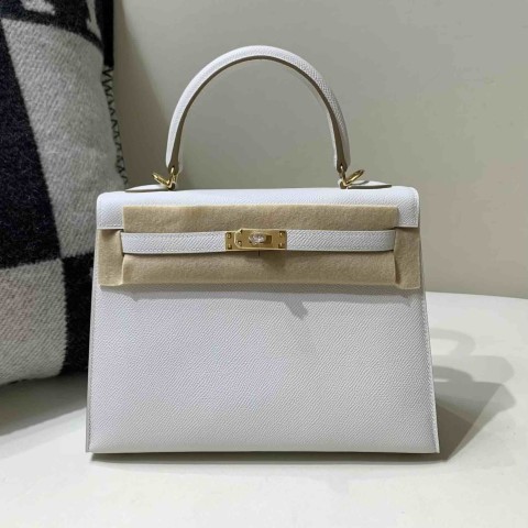 Hermès Kelly 25 Epsom M4 Craie / Gold Hardware