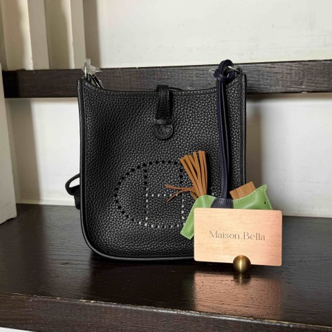 Hermès Evelyne TPM in Noir Clemence Palladium