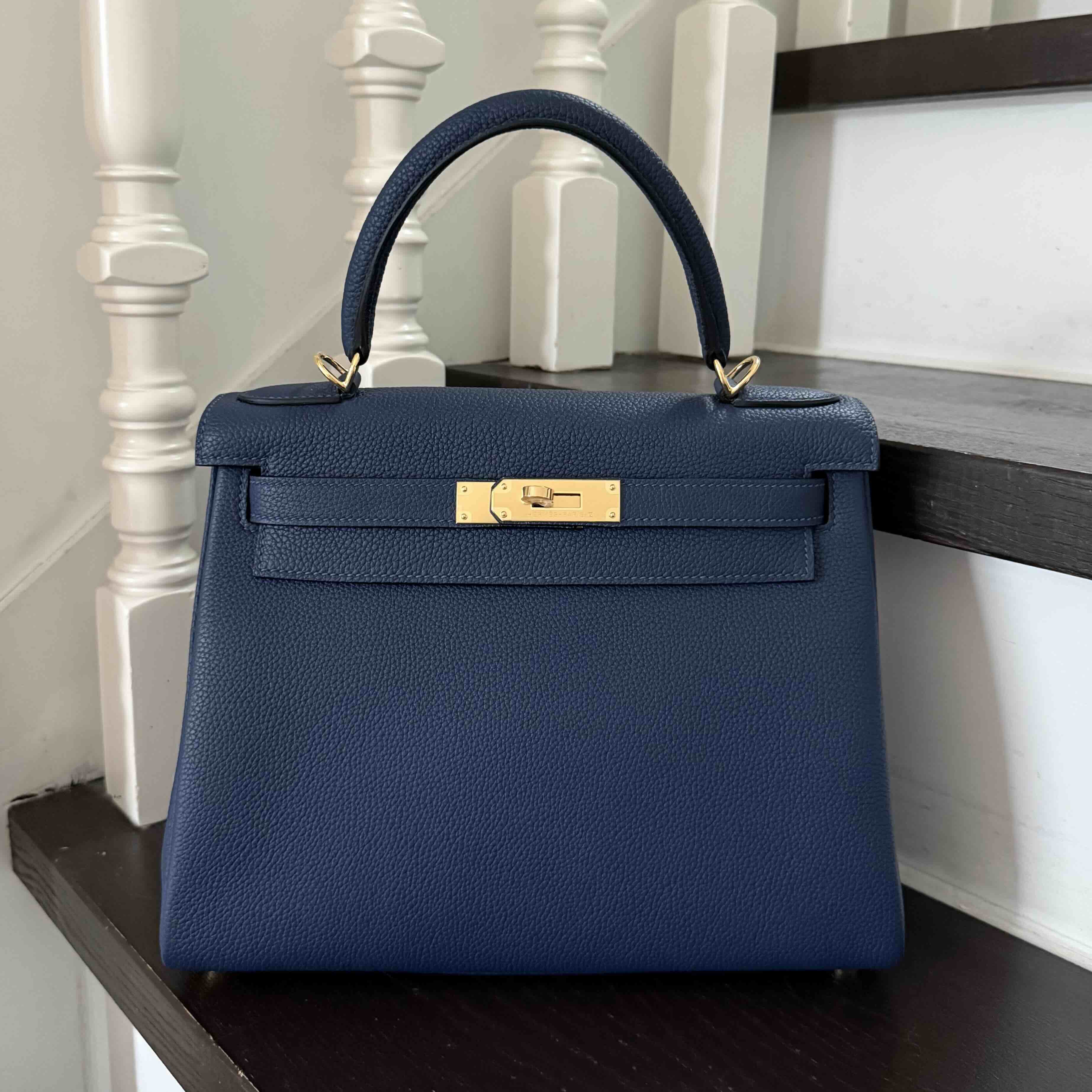 Hermès Kelly28 Togo Blue Sapphire x Gold Harware (HCP)