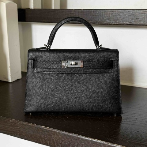 Hermès MinKelly Noir Epsom with Palladium Hardware