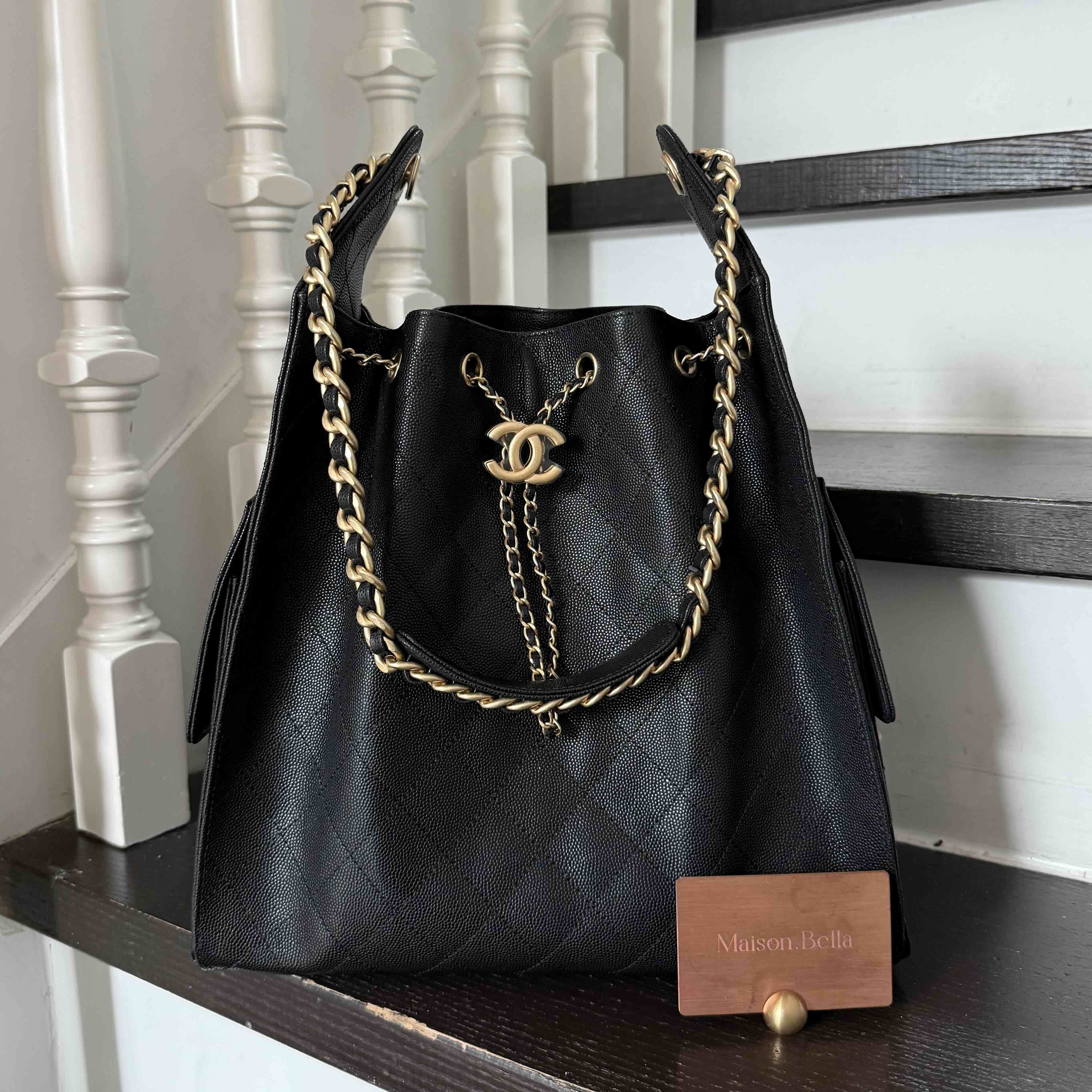 CHANEL 25C Medium Hobo Bag – Black (40x30x15cm)