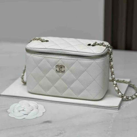 Chanel 22C Caviar Long Flap Box – Fairy White