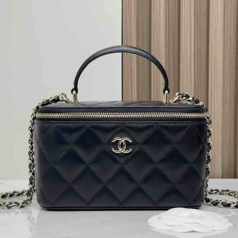 Chanel 23A Handle Flap Box – Black Size: 17 cm