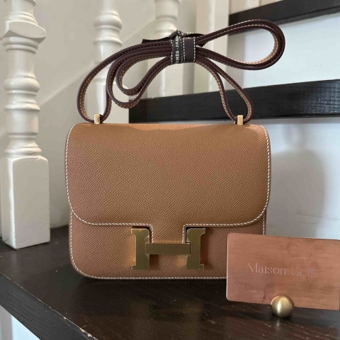 Hermès Constance 18 Gold Epsom with Gold Hardware