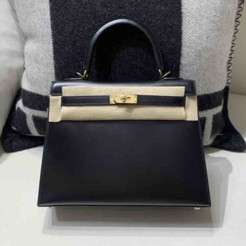 Hermès Kelly 25 Box Leather Noir x Gold Hardware