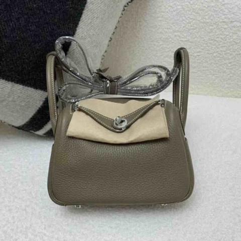 Hermès Mini Lindy Clemence Etoupe x Palladium Hardware