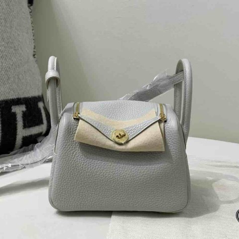 Hermès Mini Lindy Clemence Pearl Grey (80) x Gold Hardware